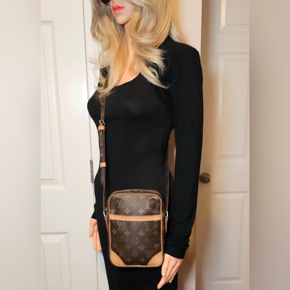Authentic LOUIS VUITTON Monogram Danube PM Crossbody - Picture 15 of 16